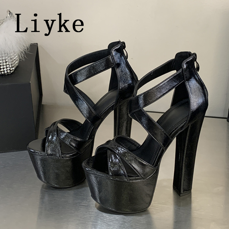 Liyke Model Gösterisi Süper Yü - Women Fashion Show incelemesi ve fiyatı