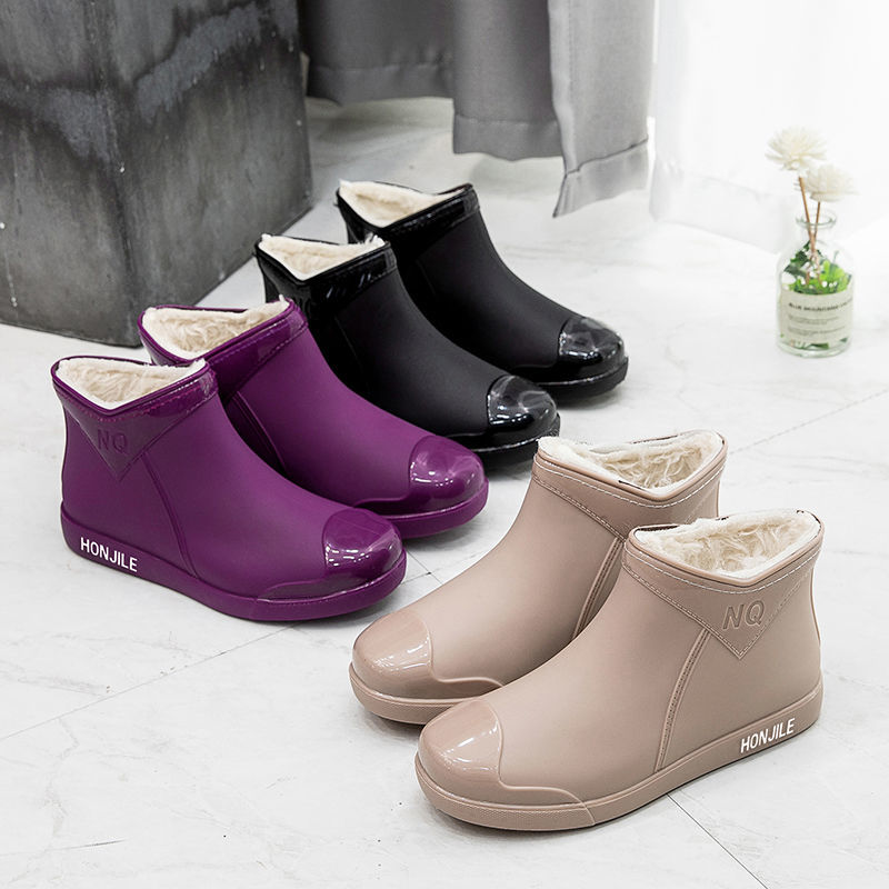 Yeni Yağmur Lastik Çizmeleri B - Women Fashion Online incelemesi ve fiyatı