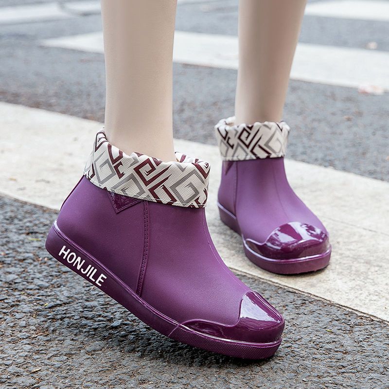 Yeni Yağmur Lastik Çizmeleri B - Women Fashion Online incelemesi ve fiyatı