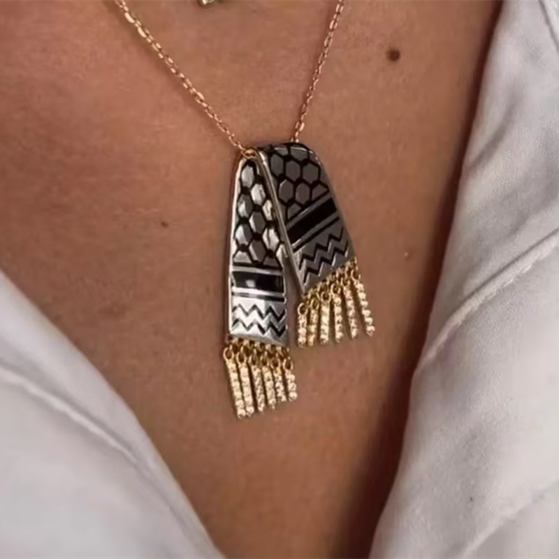 Paslanmaz Çelik Eşarp Şeklinde - Women Fashion Qatar incelemesi ve fiyatı