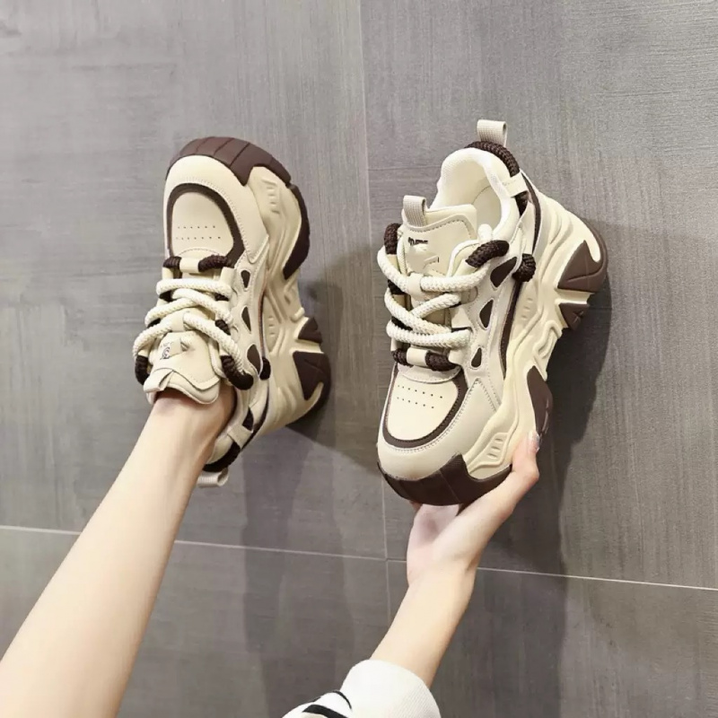 2026 Yeni deri içten yükseklik - Sneakers Fashion Women incelemesi ve fiyatı